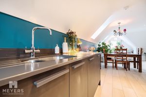 Kitchen/Diner- click for photo gallery